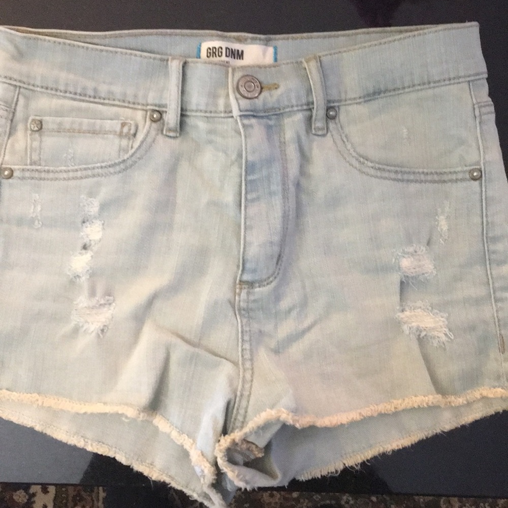 Retro high wasted jean shorts